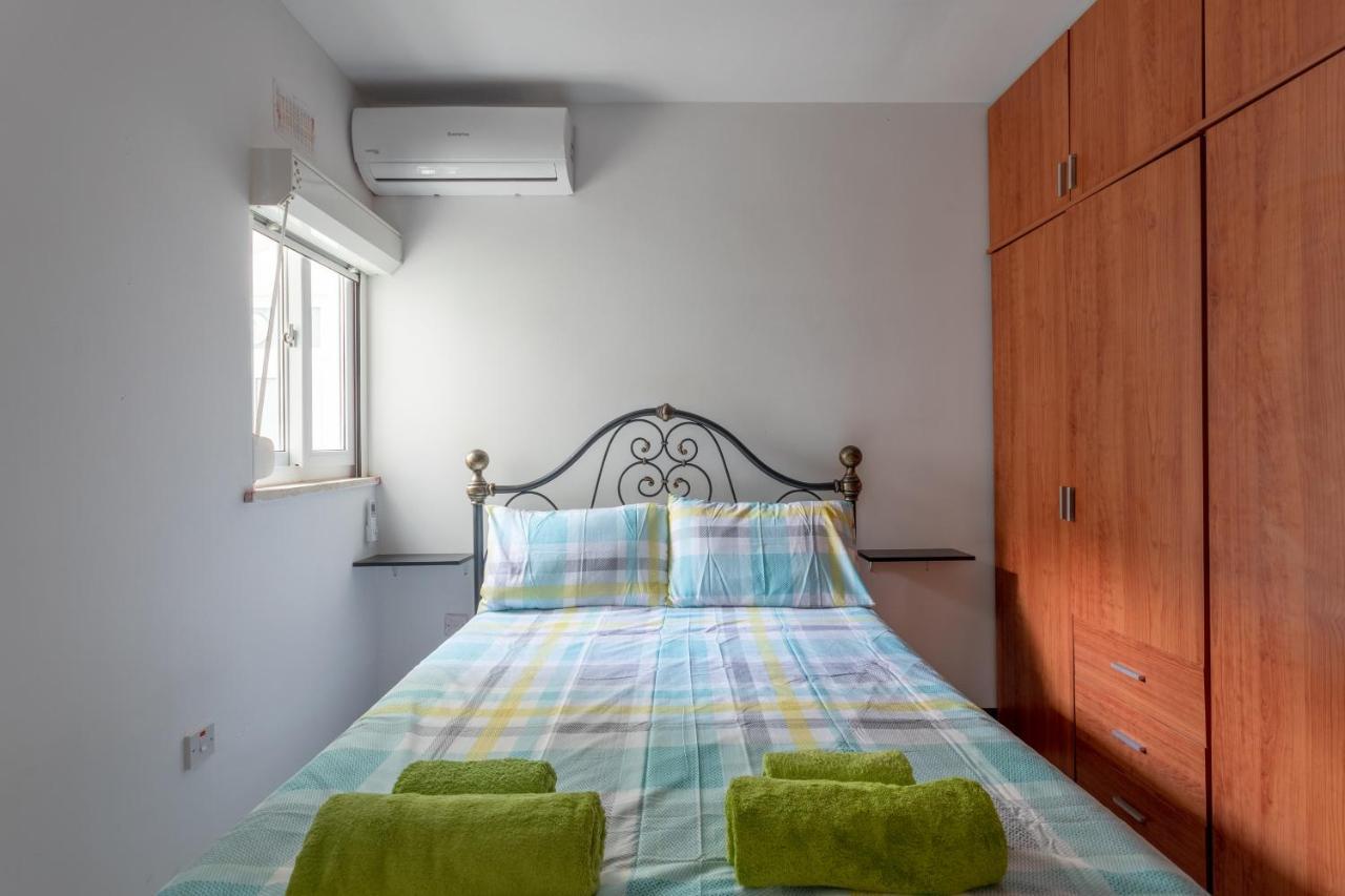 Sea View Apartment In St Paul'S Bay 세인트폴스베이 외부 사진